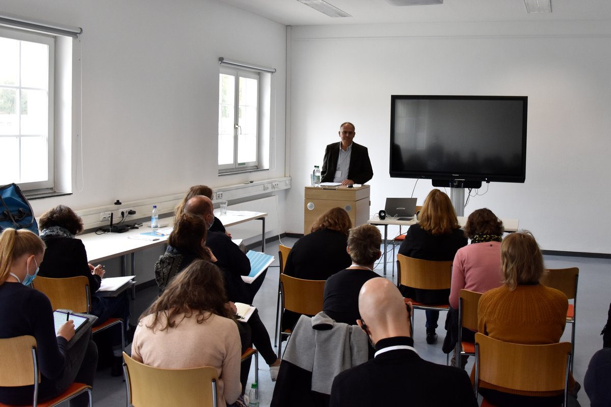 DachauMemorial (@dachaumemorial) on Twitter photo Workshop zum Thema: Wie sehen Bildungsangebote für Bundeswehrangehörige an Gedenkstätten aus? Was sind Herausforderungen und Chancen? Danke <a href="/GedenkstaetteNG/">Neuengamme</a> @belsenmemorial <a href="/pressetopo/">Topographie des Terrors</a> @hausderwannsee1 @tenhompel und Denkort Bunker Valentin für den anregenden Austausch! Workshop zum Thema: Wie sehen Bildungsangebote für Bundeswehrangehörige an Gedenkstätten aus? Was sind Herausforderungen und Chancen? Danke <a href="/GedenkstaetteNG/">Neuengamme</a> @belsenmemorial <a href="/pressetopo/">Topographie des Terrors</a> @hausderwannsee1 @tenhompel und Denkort Bunker Valentin für den anregenden Austausch!
