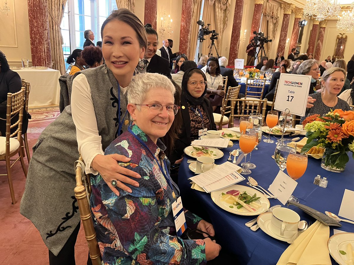 Love, eat, celebrate <a href="/TechWomen/">TechWomen</a> 10th Anniversary Closing Ceremony in <a href="/StateDept/">Department of State</a> 
So lucky to be here with 
<a href="/kikoltdcom/">E Kiko Smith (she/her)</a>