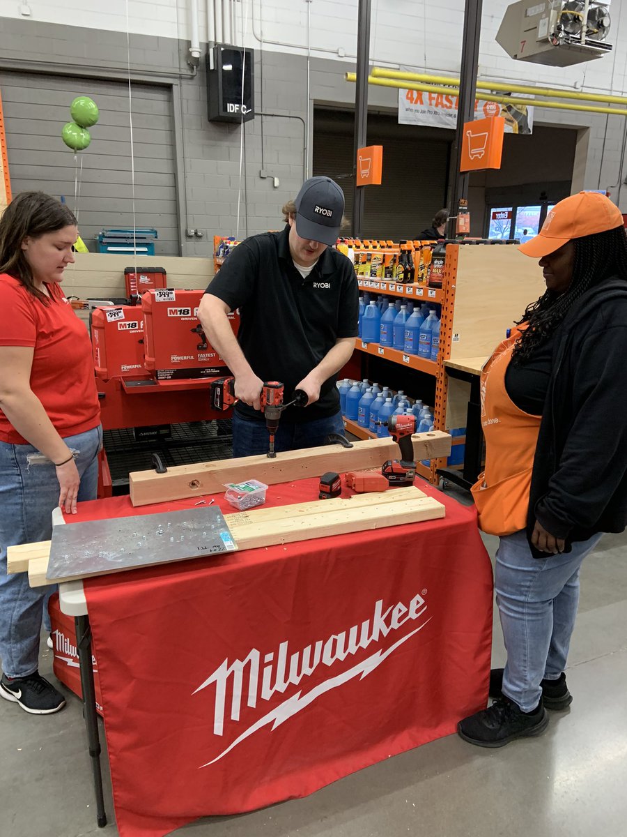Appreciating our PROs at The Home Depot 2209 S. Overland Park, KS. Come by and get your HD Swag!!! @THDRyanS <a href="/HinckJ/">Mike Hinck</a> <a href="/CampSweenScott/">Scott Sweeney</a> @murphyalex52