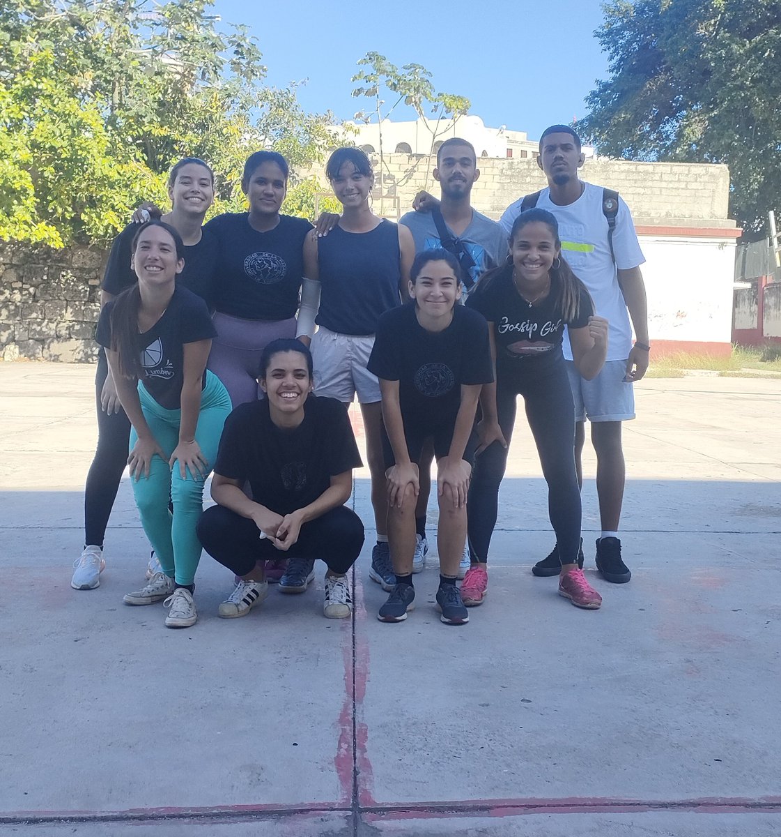 CONFIN🐺📈 tweet media