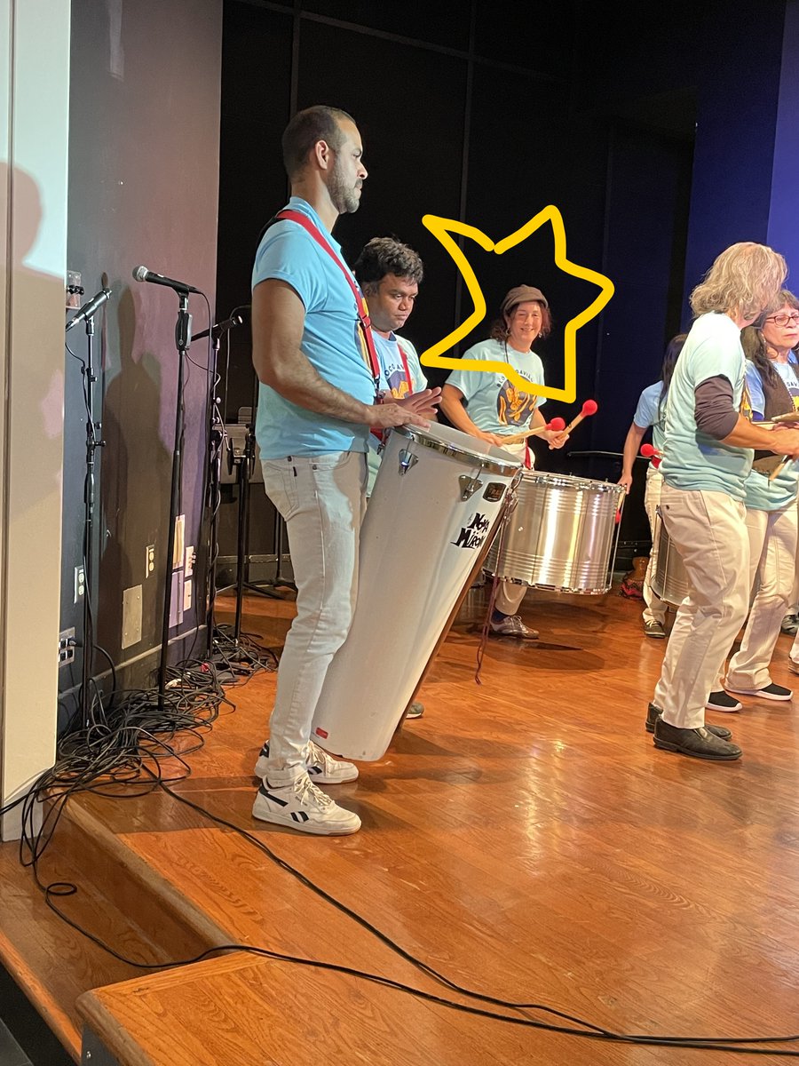Peep <a href="/Poster_Children/">Poster Children</a> bassist/vocalist <a href="/rosepkid/">Rose Marshack</a> performing w/Bloco Gavião -- an Afro-Brazilian inspired community drum ensemble -- last week <a href="/IlliniUnion/">Illini Union</a>!

Rose is the author of PLAY LIKE A MAN
go.illinois.edu/f22marshack