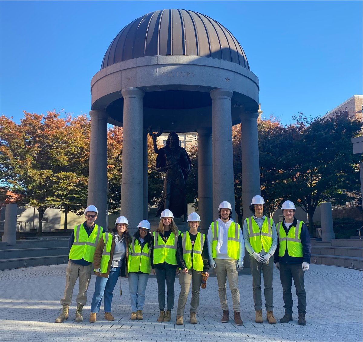 Many thanks to Turner Construction for inviting #TCNJEngineering students to their newest project site at the #NJ Executive State House in Trenton! #TurnerConstruction #TCNJ #engineering #civilengineering