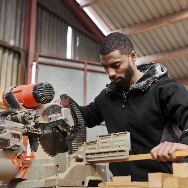 AxiniteUK's tweet photo. Our hooded jacket comes with knitted cuffs to retain heat https://t.co/dkz4ji0py6 💪 

#Workwear #Robust #Durable #InstaWorkwear #WorkStyle #Premium #Tradies #Personalised #Construction #Builder #Engineering #Manufacturing https://t.co/s3XvTnuoNI