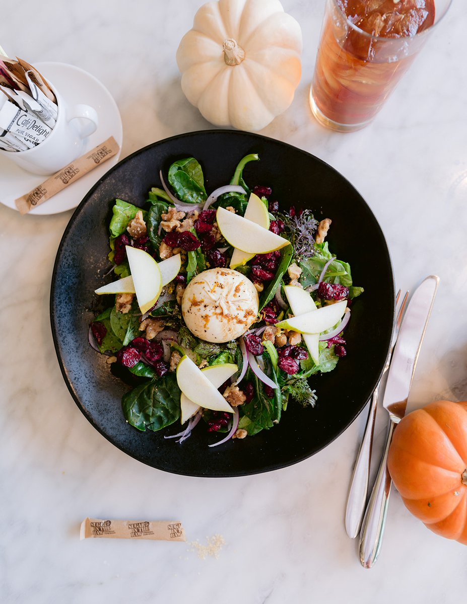 ☔️ It might be raining, but this salad is worth packing your umbrella! Packed with flavor, our Burrata + Pear Salad is made with mixed greens, dried cranberries + candied walnuts, red onion, balsamic drizzle, all topped with honey-pear vinaigrette. 😋Stop in and see us! #Trova