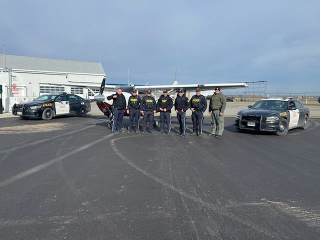 OPP_NER's tweet photo. On October 21, 2022, #TemiskamingOPP #NorthBayTIME and #OPPAviation conducted traffic enforcement on #HWY11. 26 charges were laid. #SlowDown #DriveSafe ^sc https://t.co/JPb3NxgwTb