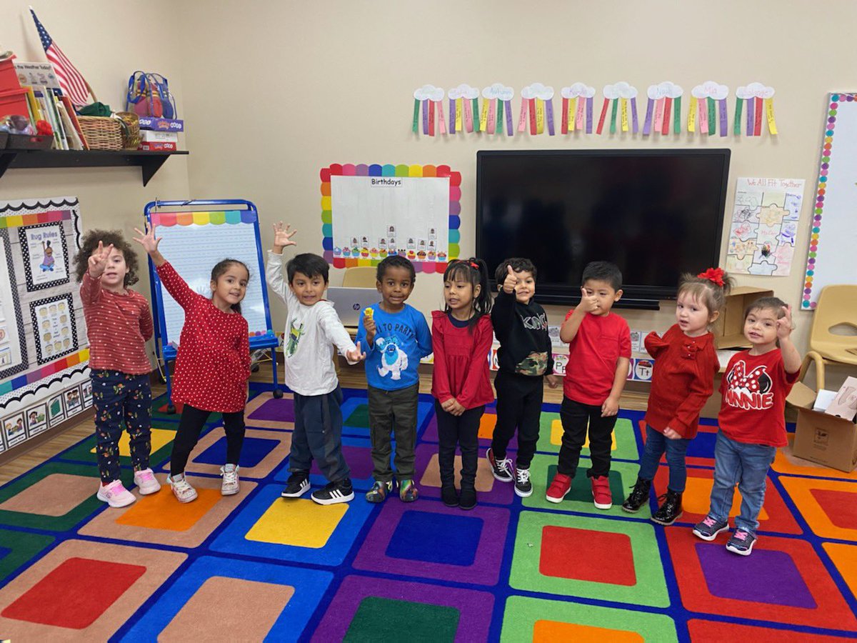 TheHECC_BPS's tweet image. Happy Red Ribbon Week ♥️ Today we are wearing red and hearts for “Love Yourself” Monday! @BPS_Beginners @BellevilleSAC