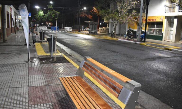 Puerto San Martín, Santa Fe: se inauguró un tramo de las obras de mejora urbanística del Centro Comercial Abierto local. El proyecto cuenta con la asistencia técnica de <a href="/redcame/">CAME</a>.
👇
cutt.ly/CCA_PSM