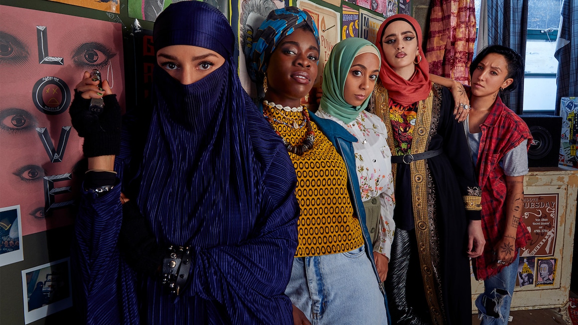 NationalWorldTV's tweet image. Today marks Channel 4's fortieth anniversary! What's your favourite #Channel4 programme?