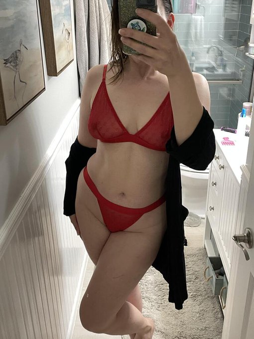 Want to know my fantasies? https://t.co/T361Q3dLEd