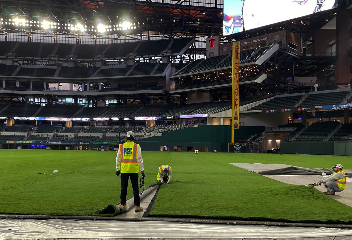 ParagonSportsCo's tweet photo. Turf install for the @CommandersClsc and replica fighter jets at Globe Life Field?
What more could you ask for on a Monday🏈

#LayingTheGroundwork https://t.co/CRf8s3HvEp