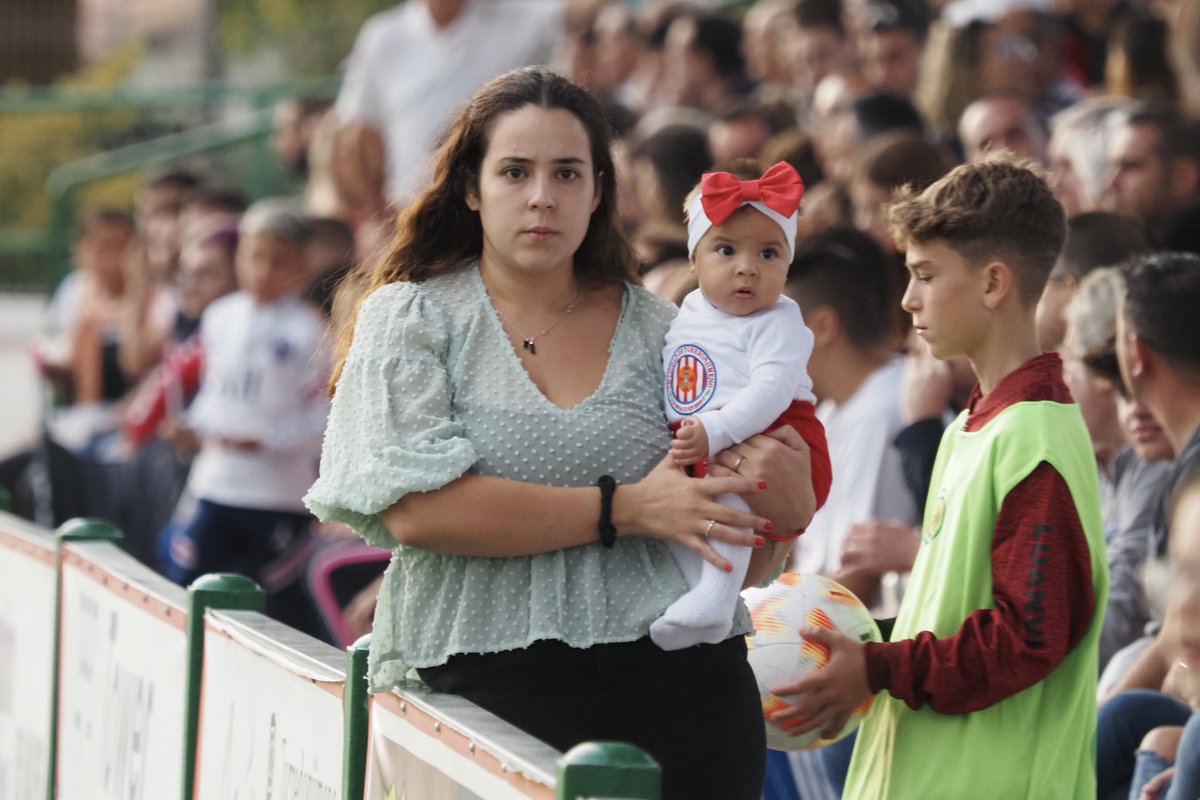 bestphotosoccer's tweet photo. Afición.
@UDCTOFICIAL
🆚
@RealJaenCF
📷 @bestphotosoccer
#HalaJaén
#SentimientoCentenario #rjcf1922 #sportphotography #sports #olympus #football #soccer #jaen https://t.co/3dbiR8pXUi