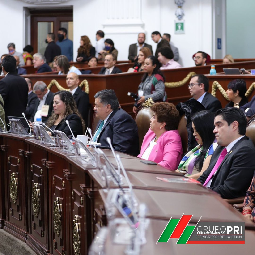 gp_pricdmx's tweet photo. Nuestros diputados presentes hoy en la comparecencia ante el pleno del Mtro. @martibatres, titular de la Secretaría de Gobierno de la CDMX
#gppricdmx #DeLaManoConLaGente https://t.co/yaJIR7LI5p