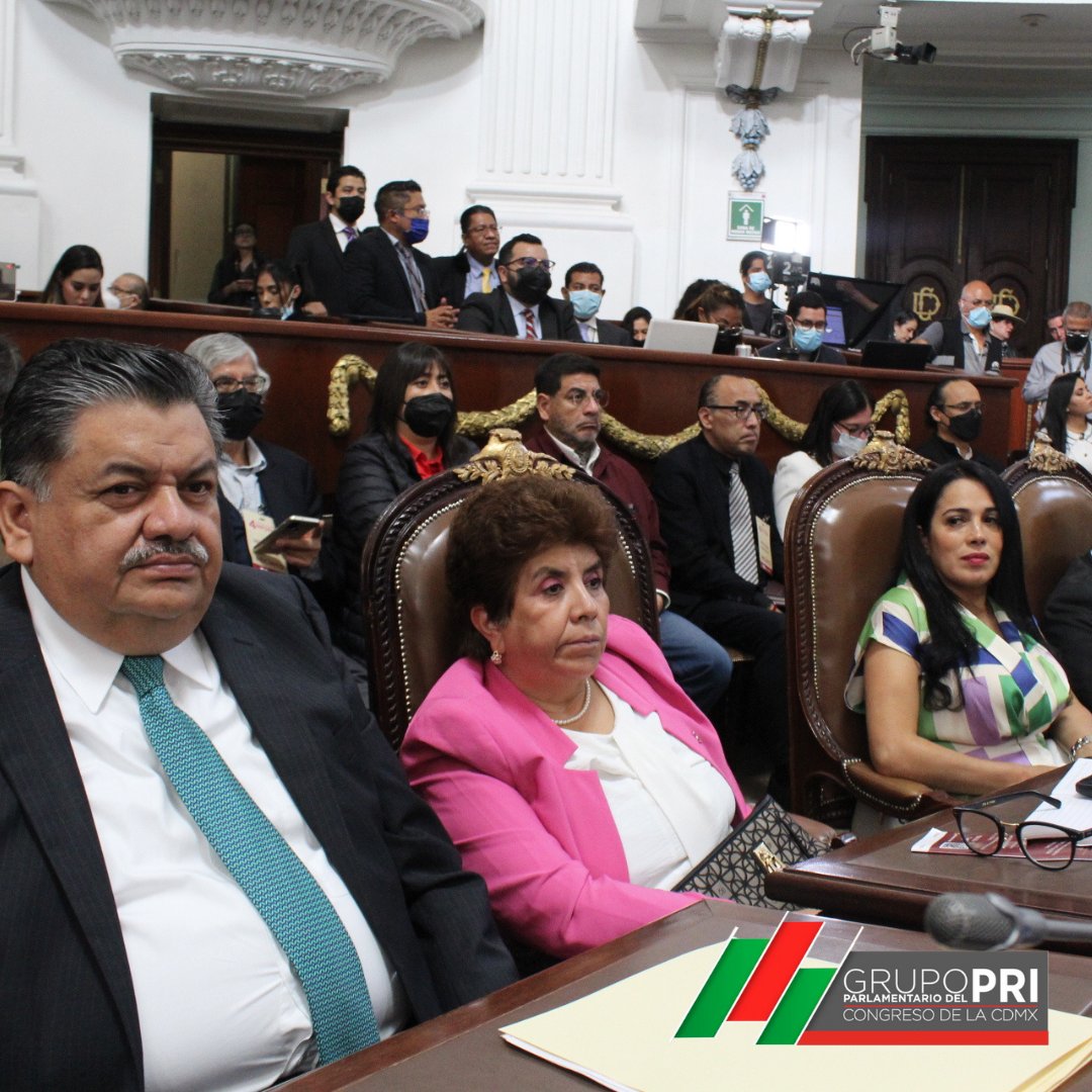 gp_pricdmx's tweet photo. Nuestros diputados presentes hoy en la comparecencia ante el pleno del Mtro. @martibatres, titular de la Secretaría de Gobierno de la CDMX
#gppricdmx #DeLaManoConLaGente https://t.co/yaJIR7LI5p