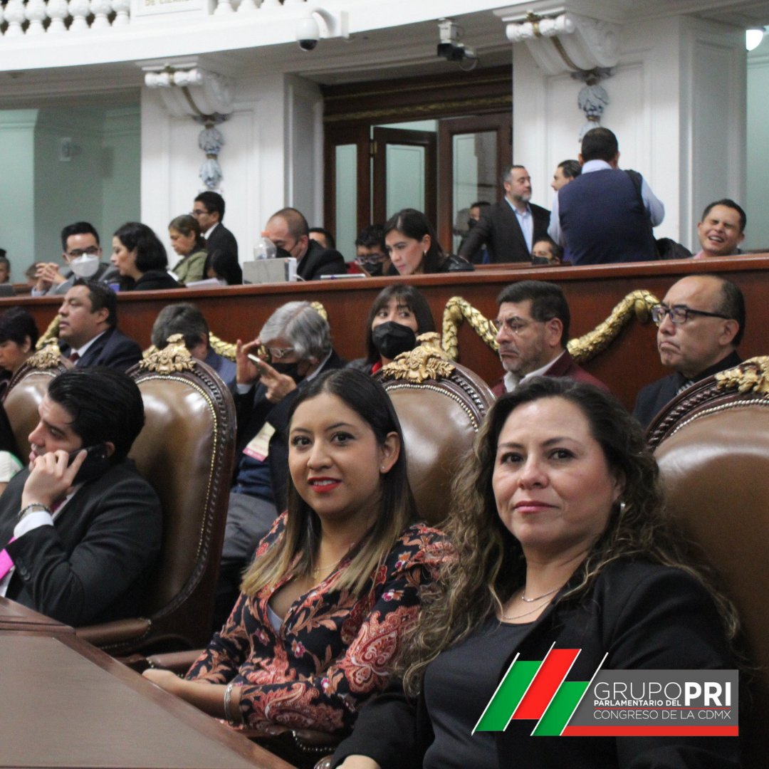 gp_pricdmx's tweet photo. Nuestros diputados presentes hoy en la comparecencia ante el pleno del Mtro. @martibatres, titular de la Secretaría de Gobierno de la CDMX
#gppricdmx #DeLaManoConLaGente https://t.co/yaJIR7LI5p
