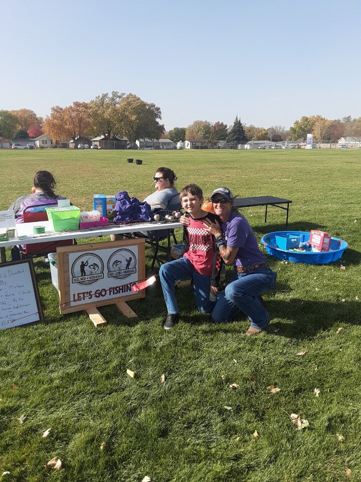 Sciencesaurus's tweet photo. First annual casting contest at Grand Island Senior High was a windy success!#boldlyGIPS https://t.co/x3A3EGyQNp