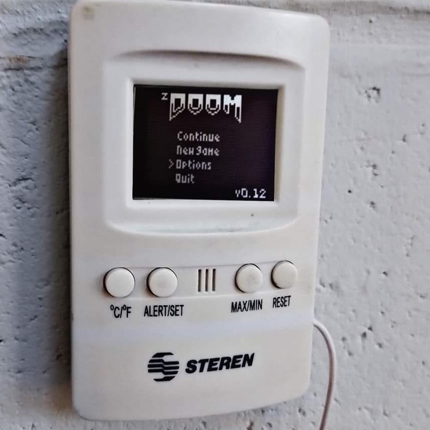 RetroTechDreams's tweet photo. Doom Thermostat https://t.co/jrtWAHutBz