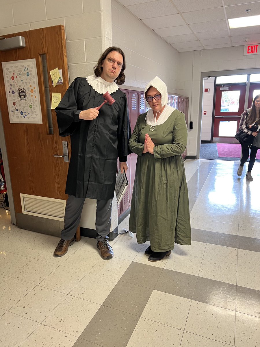 MissLonero's tweet photo. English 3 has time traveled to the 1690s to begin the hunt for witches! #YHSfoxes #yorkvilleHS #Foxes #thecrucible #salem #witchhunt @YHSEdServices https://t.co/UIQfVw0jzv