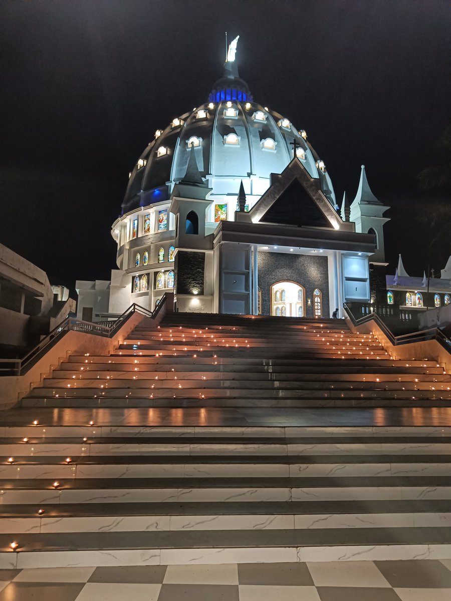 K_KumariTamilan's tweet photo. தீபாவளியை முன்னிட்டு தீபங்களால் அலங்கரிக்கப்பட்ட மண்டைக்காடு பகவதி அம்மன் கோவில் அருகில் உள்ள கண்ணம்மாள் ஆலயம் என அழைக்கப்படும் புனித லூசியாள் ஆலயம், புதூர்...

#franklin_js #KanyakumariTamizhan #HappyDiwali #Diwali #Kanyakumari #Unity #TamilNadu #Venad #Kanniyakumari https://t.co/6MyPLkMqlB