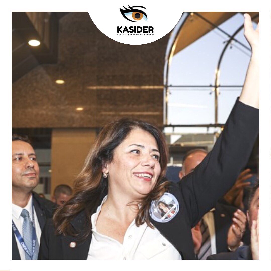 kasidernegi's tweet photo. İstanbul Barosu’nun yeni başkanı Önce İlke Çağdaş Avukatlar grubunun adayı Filiz Saraç oldu. Saraç baronun ilk kadın başkanı. Kendisine başarılar diliyoruz .
KASIDER

#iştegüçtekadınız 
#sigortayızbiz
#hayatmüşterek 
#KASIDER
#kadınsigortacılarderneği 
#SheforShe
#ToGetHer https://t.co/CWVq0S20EM
