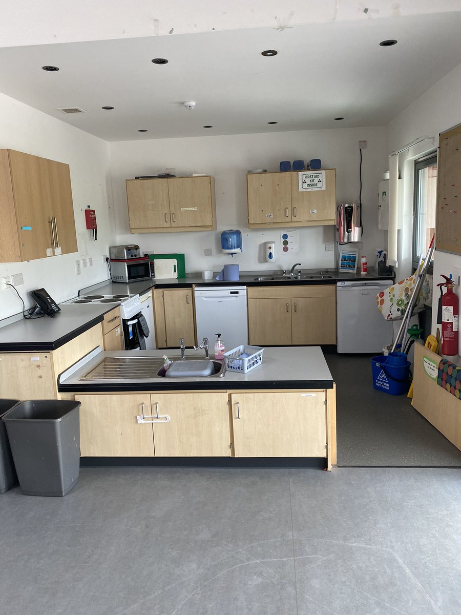 Anna Shimmield tweet media