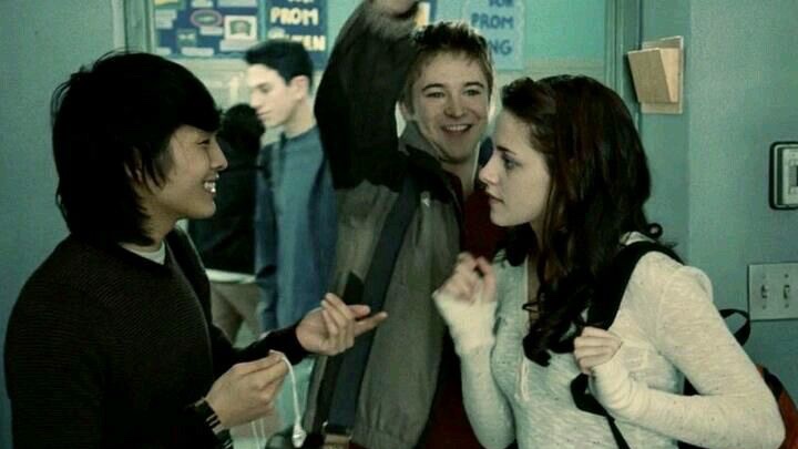twilightreborn's tweet photo. i've watched twilight so many times that even when i'm not watching it, i can play it in my head https://t.co/9X0pOrOYoL