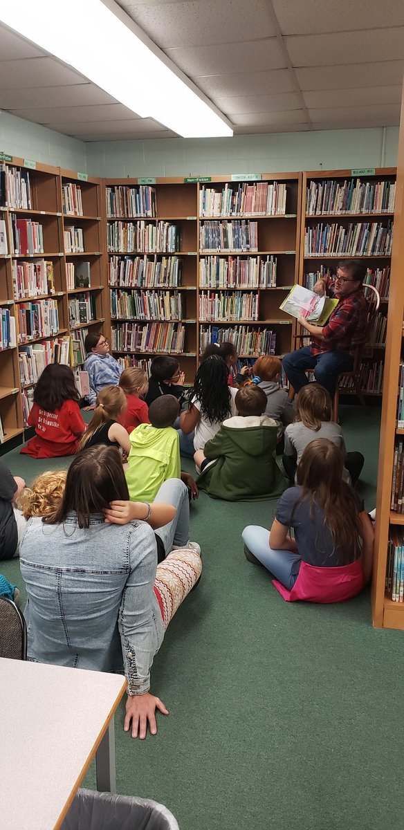 SpeckAricka's tweet photo. We love our Halloween read alouds during library in the fall! 🎃👻 @librarianlady94 https://t.co/5kFmXqbs7e