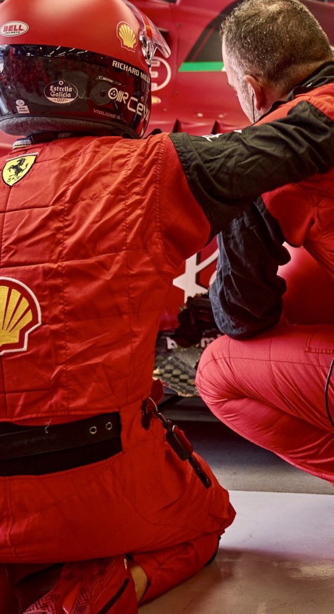 The damage to the side of Carlos Sainz’ Ferrari - causing the water leak - after his collision with George Russell #F1 #essereFerrari #USGP #MexicoGP Photo: @GiulyDuchessa