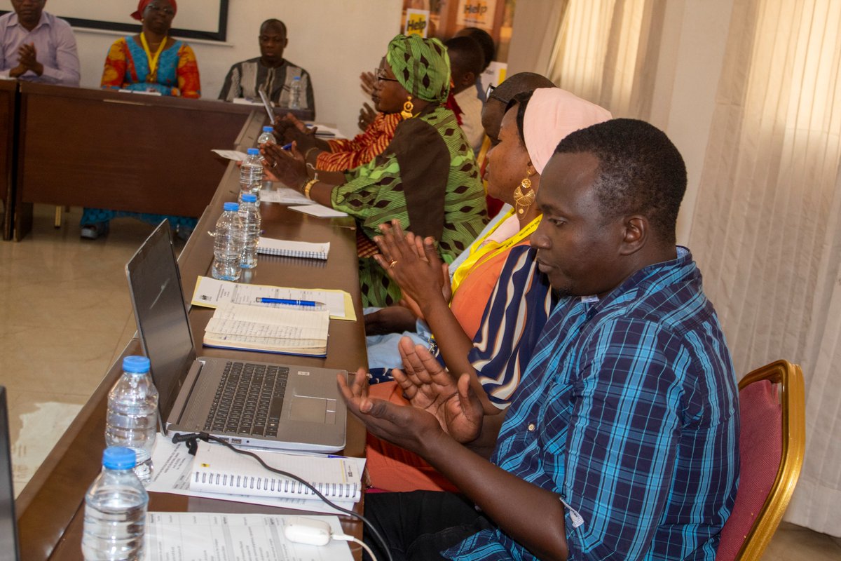 help_mali's tweet photo. Ce plan permettra à #Help_Mali de mieux orienter ses interventions pour les cinq prochaines années. https://t.co/pIO6CGotuF