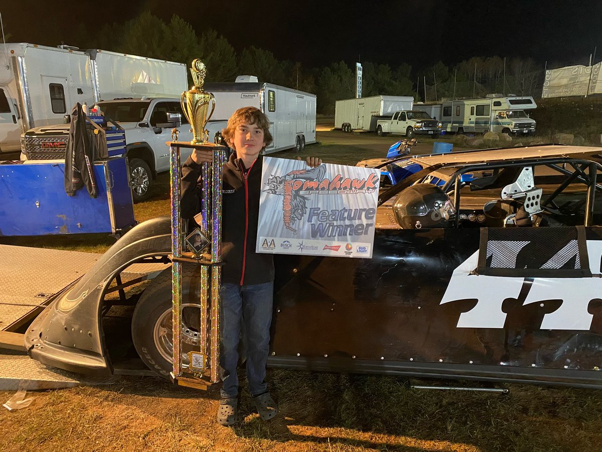 knelly44's tweet photo. As if I haven’t posted enough about it, I just wanted to share that my TWELVE YEAR OLD BROTHER WON HIS FIRST LIMITED LM FEATURE ON HIS SIXTH NIGHT OUT IN THE CAR. Holy crap, his future is large. https://t.co/N10WD1OMqH
