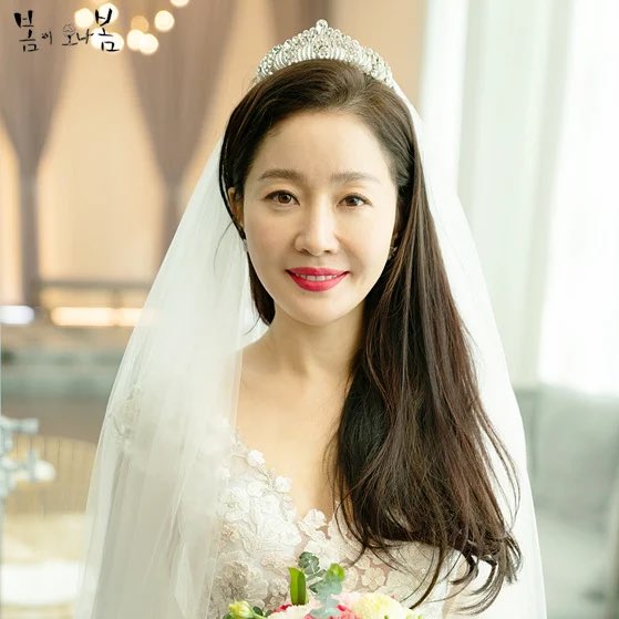 dramaflwr's tweet photo. both of them as brides in #SpringTurnsToSpring 😭🥺💐 https://t.co/aj4LF7GZ2O