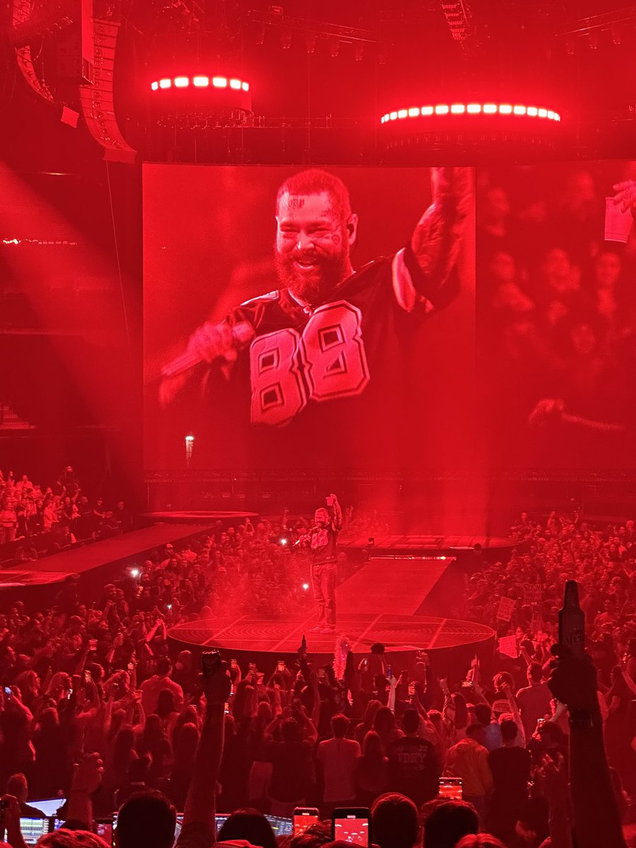 Boh_Bounds's tweet photo. What a weekend @PostMalone. I’m still processing how awesome it was! https://t.co/7t11F52Wml