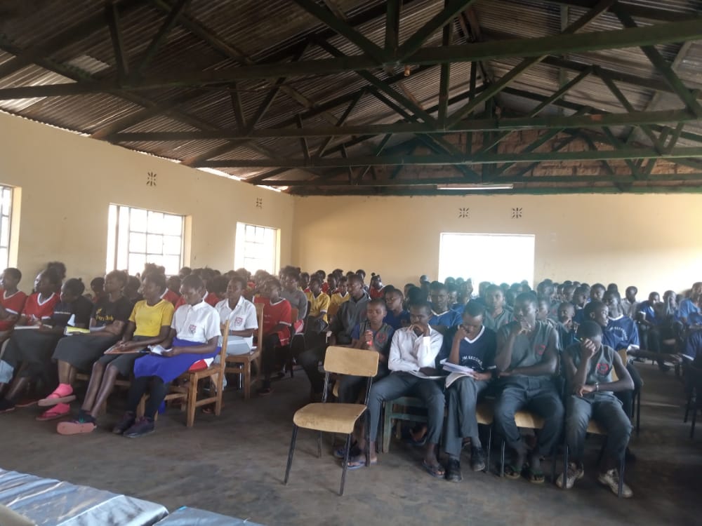 g1_cbo's tweet photo. Under Global Youth Mobilization support, our team engaged with Mpukoni High School students and student's mental health club to share information on mental health related issues and management. 
@gymobilization @TharakaNithiCou https://t.co/miMW34YvQh