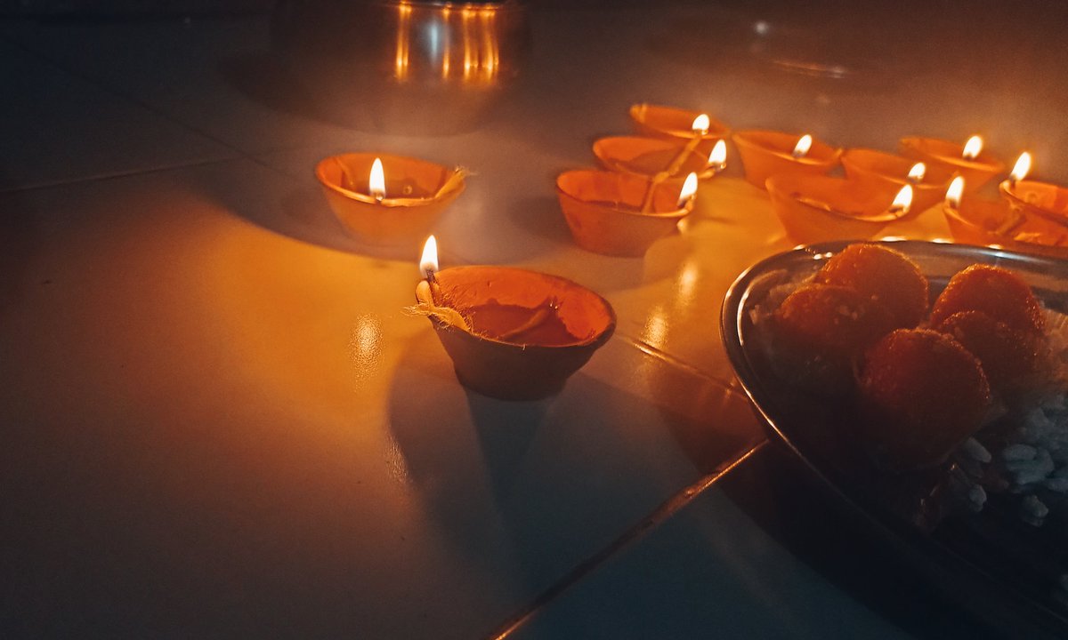 utkrsh___'s tweet photo. Wishing a very Happy Diwali to all my Indian friends.. stay happy stay safe !! 🪔♥️ https://t.co/4sqI2pkMLV