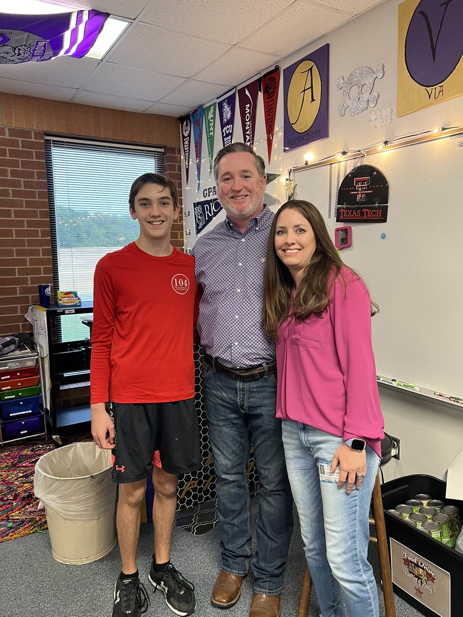 Career and college choices with guest speakers during our <a href="/AVID4College/">AVID</a> classes! Students inquiring why is GPA, attendance, reading, writing, math, science, important now? Why taking PSATs &amp; SATs important as HS students? Choosing your STEM  <a href="/AMSpirates/">AMS</a> <a href="/granburyhsavid/">GranburyHS_AVID</a> <a href="/GHS_CTE/">Granbury High School CTE</a>