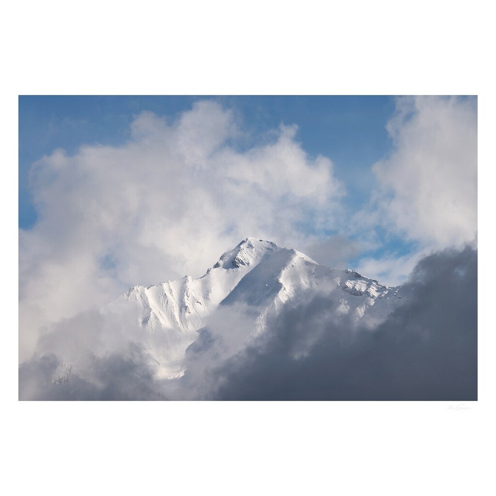 nfitzphoto's tweet photo. Fresh snow on the peaks is a breathtaking sight - especially when it's what greets you after a period of time away from the mountains! https://t.co/7mLbSnMGih https://t.co/XFStlPLtlr