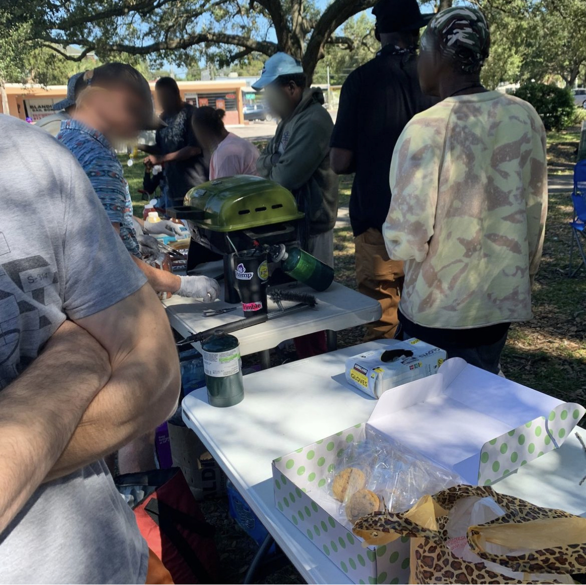 TropCommunists's tweet photo. Busy day Saturday! Huge thanks to everyone who came out to support us, get some cookies, have a hotdog, sip some cold soda, and talk about housing in Tampa with neighbors and community members. https://t.co/JPrDiH7eSH