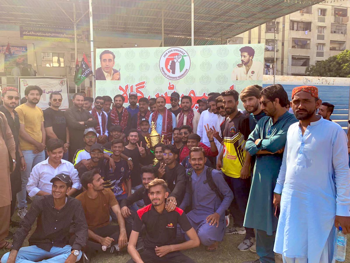 PSFDisttSouth's tweet photo. PSF FUUAST Unit Organized Sports Week at KMC Sports Complex.

President #PPP District South @khalil_hoat attended Final day of sports Week As a Chief Guest, President #PSFKarachi @EngrMadniRaza and PSF South Cabinet were Accompanied By Him. https://t.co/6hA7ZLcbhF