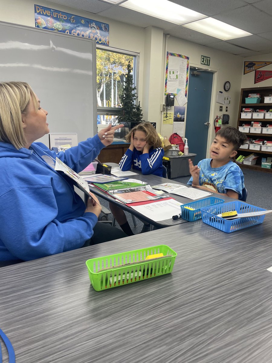 MelanieStringe4's tweet photo. All hands on deck at Lincoln! Principal Sharp working hard reading with students! ⁦@Not_2_Sharp⁩ ⁦@jacquiegaebe⁩ #Exeter_Empowers https://t.co/KGBVw2SMP7