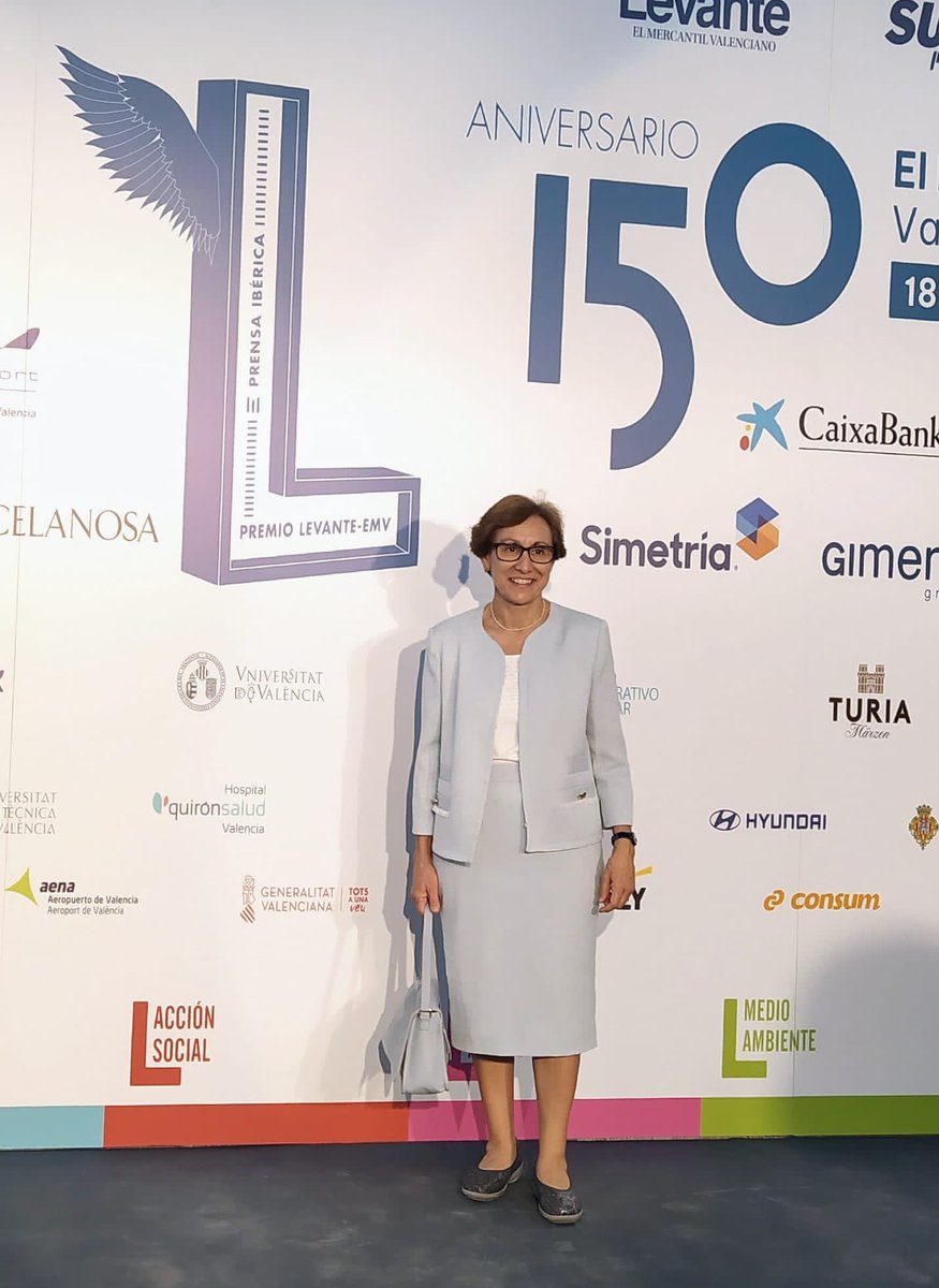 Con nuestros amigos de ⁦<a href="/levante_emv/">Levante-EMV</a>⁩ en la celebración especial de su 150 aniversario hoy en #Valencia  ⁦<a href="/escacv/">EscuelasCatolicasCV</a>⁩