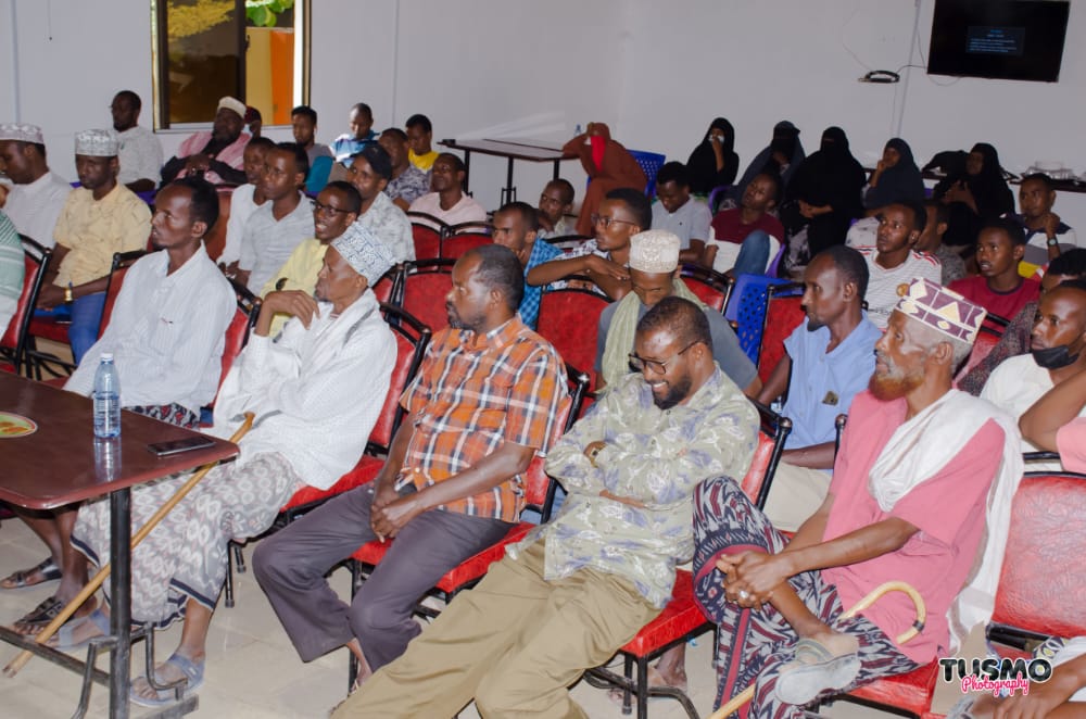 yussufbarre's tweet photo. We are pleased to have received the earnest endorsement of the Maxaajecle (Mahaje'le) community of Reer Yahya family of the larger Abudwak clan for the bid to contest for the impending by-election for Garissa Township parliamentary seat.

#Mallow4Township https://t.co/f3H3z1ZoRB