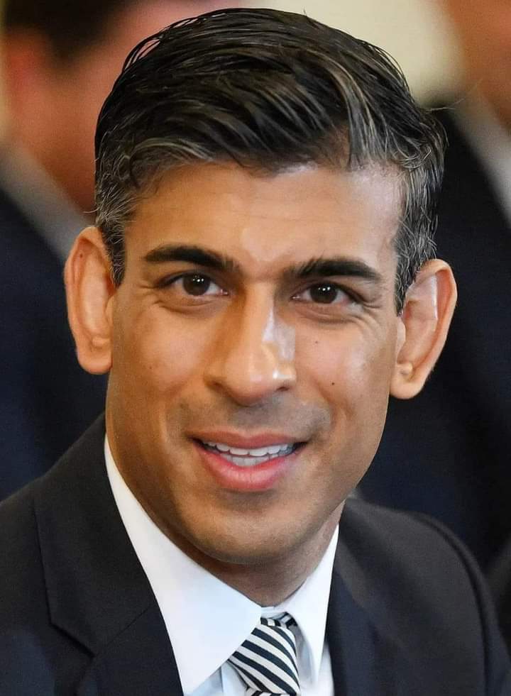 Heartfelt congratulations to <a href="/RishiSunak/">Rishi Sunak</a> on being elected the Prime Minister of the UK.

 An Indian-origin was elected to the top post of Britain on the day of Diwali.

 It is a proud day for all of us Indians.

  #Diwali2022
  #Diwali    
#HappyDiwali2022