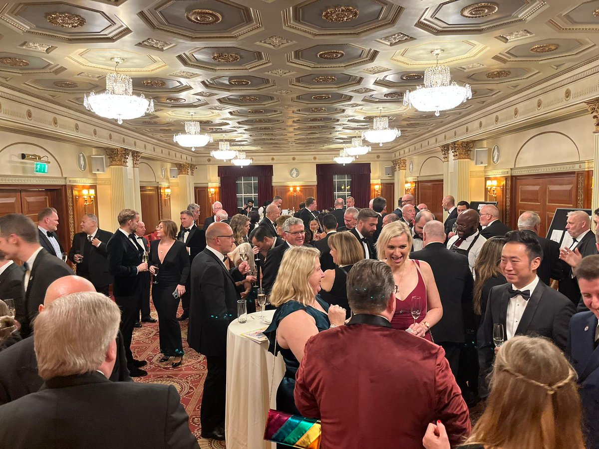 IoH_Online's tweet photo. Our Fellows' Dinner is underway at the @plaisterershall 
and we are honoured to be welcoming so many guests to this prestigious event. Here's to a fantastic evening!
#FellowsDinner2022 https://t.co/jaMiGIQp3E