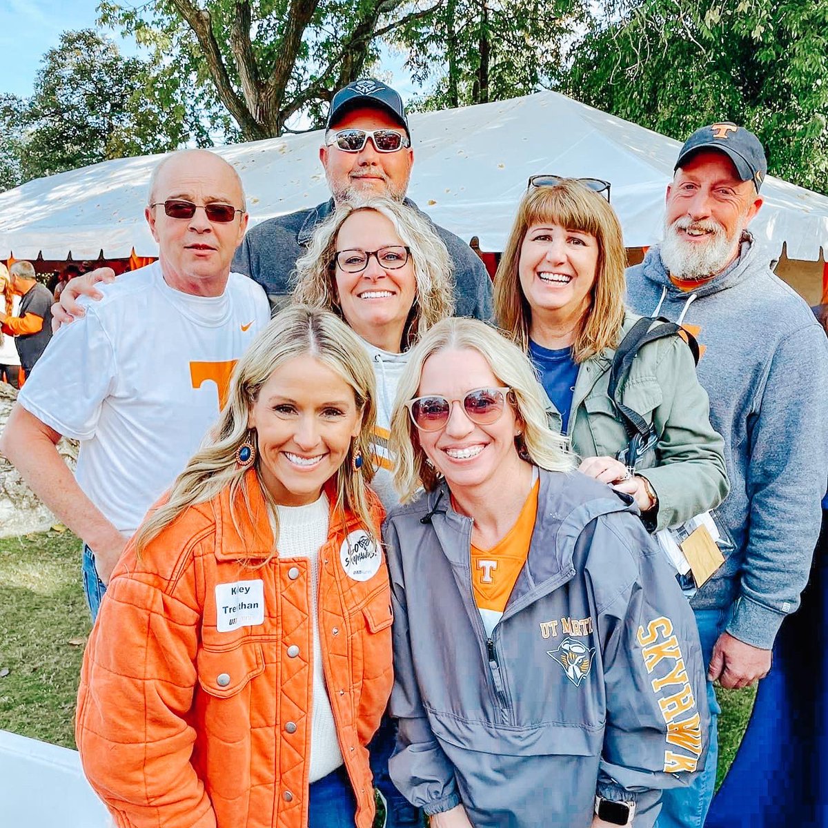 utmalumni's tweet photo. Skyhawks from near & far traveled this weekend to watch UTM play against our Big Brother, @Vol_Football! 🏈 We had so much fun at our Alumni Tailgate in Circle Park! #UTMAlumni https://t.co/jGI1UhWWj6