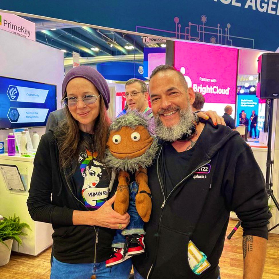 📚As a life-long @sesamestreet fan, I’m excited to dig into @LanceRogoff’s new book, “Muppets in Moscow.” Learn more here: theguardian.com/tv-and-radio/2……and don’t forget to enable Muppet Factor Authentication (right, @nohackme…?😉)