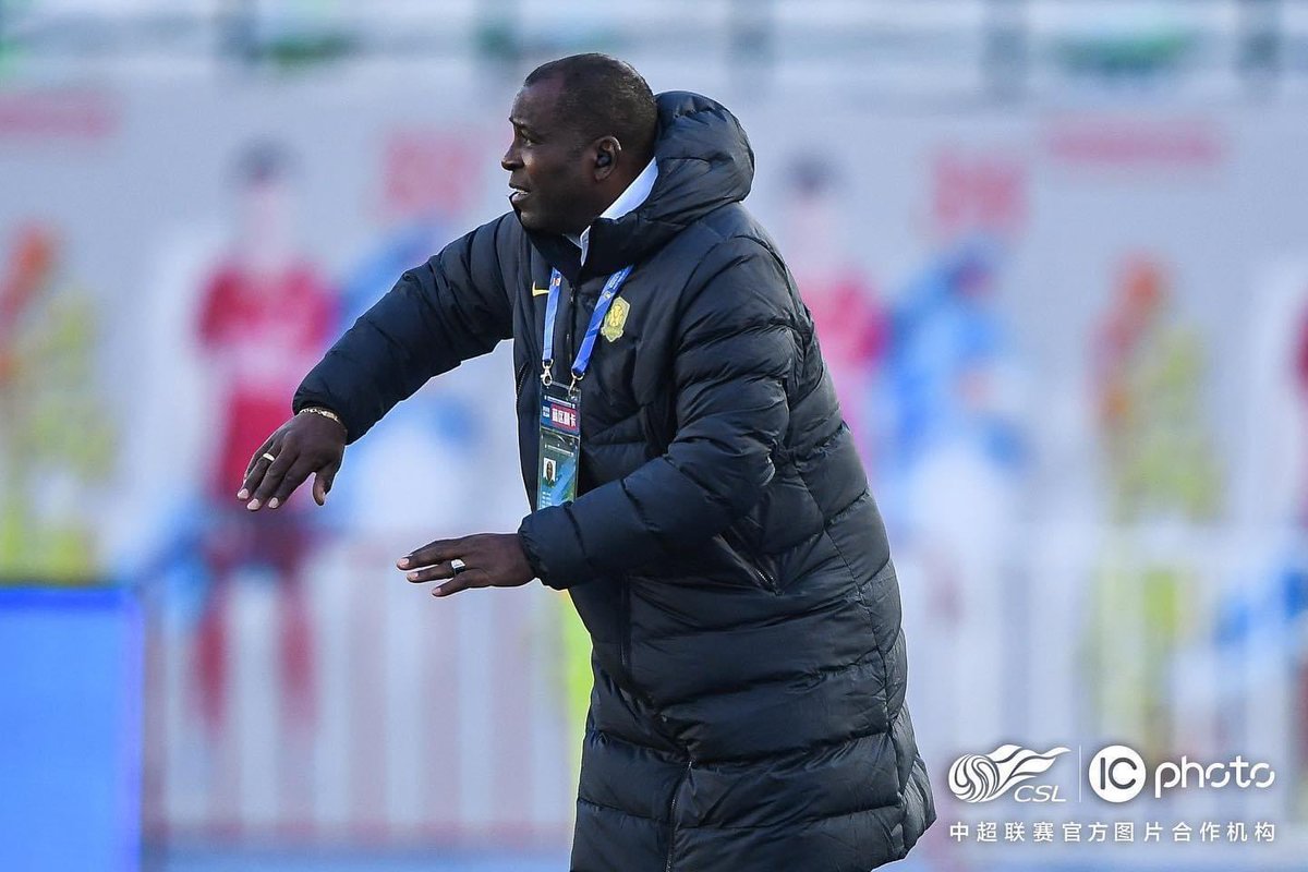 "Do what you love and success will follow. Passion is the fuel behind success.” 🇨🇳 #ilovemyjob #winning #football #soccer #china #dreamjob #goals #teamwork #teamworkmakesthedreamwork