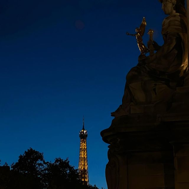voodoocaro's tweet photo. The Nightsky Codex
A Night Created by the Shadows
Möge die Nacht mit Dir sein
#nightflight #skychannel https://t.co/o1V6wJFasg