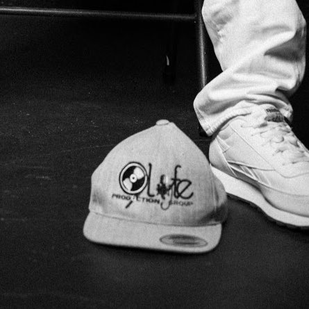 9lyfeR's tweet photo. I’m listening to 9LYFE RADIO  on Live365. Listen here: https://t.co/MzBhmLS7AE https://t.co/MzBhmLS7AE https://t.co/tnBIg3eZWr