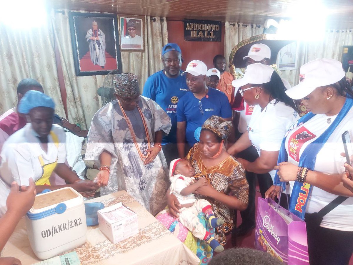 ondo_team's tweet photo. To commemorate the #WorldPolioDay2022 #WHO #ONDO_TEAM supported #Rotary and #OSPHCDA to organize a walk to the Deji of Akure's Palace, Theme - A Healthier Future for Mothers and Children. @WHONigeria @CWarigon @WMulombo @proactiveswz @abidoye https://t.co/ICus2SJ62J