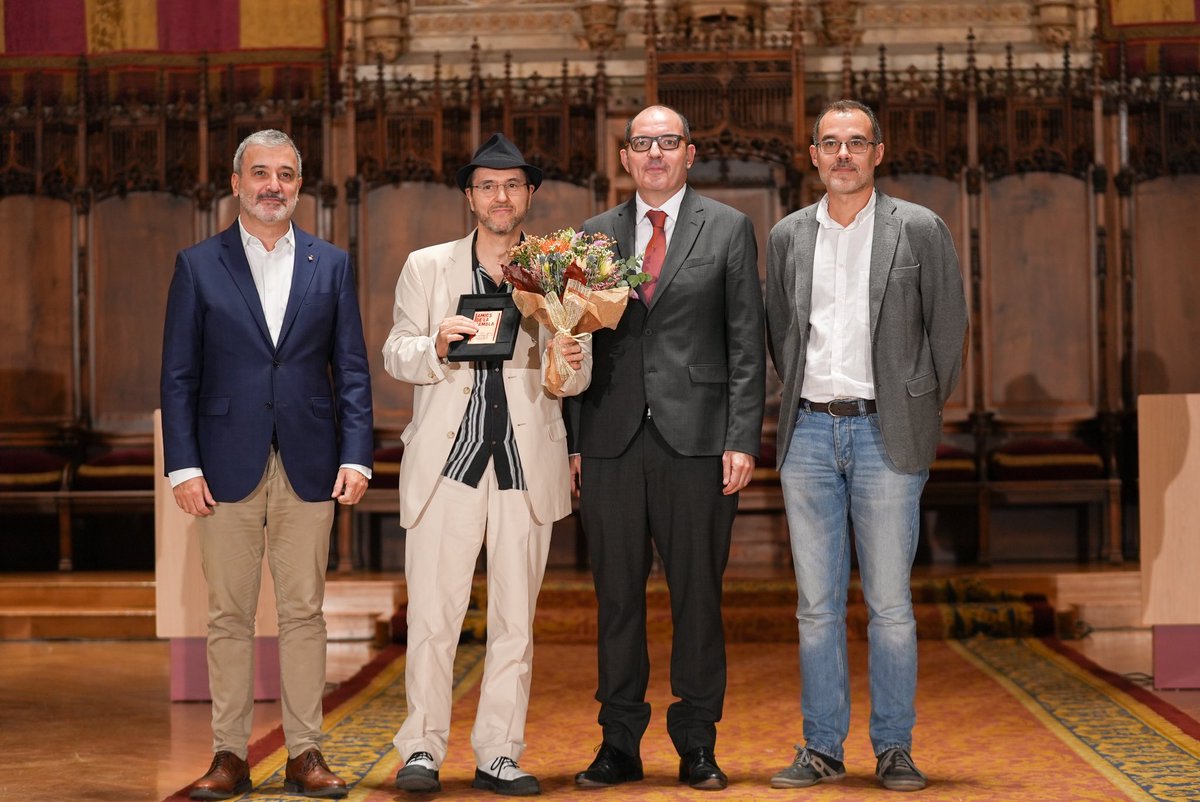 jaumecollboni's tweet photo. Felicito als nous/es Ramblistes d’Honor 2022: @Llibpompeia, @MuseuMaritim i @julicapella.

Cal un Compromís per la Rambla. Obrir una nova etapa amb un acord públic i privat, un consens social i polític per garantir que la Rambla, el cor de BCN, bategui amb força durant molts anys https://t.co/ktk862eSyk