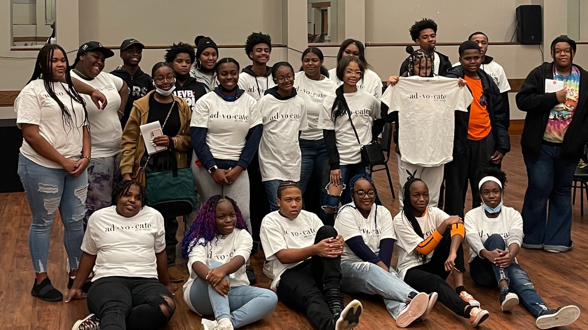 TobaccoFreeKids's tweet photo. We had a fantastic weekend at our @TakeDownTobacco Youth Advocacy Tour stop in Detroit, MI! Nearly two dozen youth advocates joined us to learn more about tobacco prevention advocacy. Thank you to our partners @TobaccoFreeDet, and everyone who helped make it a special event! https://t.co/kPTO6Eot8E